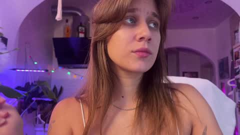 Alexandra Sasha in short online show from 12/22/24, 07:44