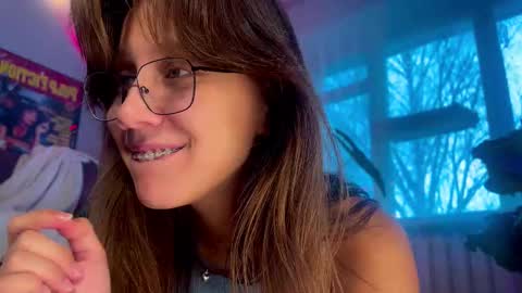 Alexandra Sasha in short online show from 11/15/25, 06:55