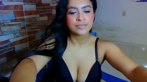 Camila online show from 02/10/25, 08:21
