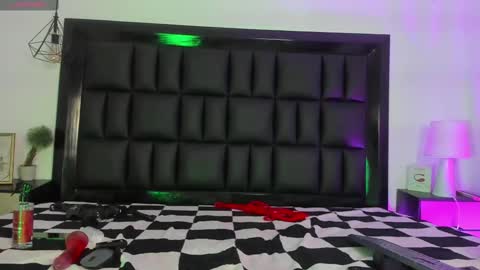 Snapshot of sasha_yaklove666 chatting on 02/06/25, 09:53 Sasha online show from 02/06/25, 09:53