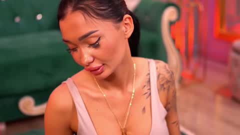 Dennise online show from 02/21/25, 02:06