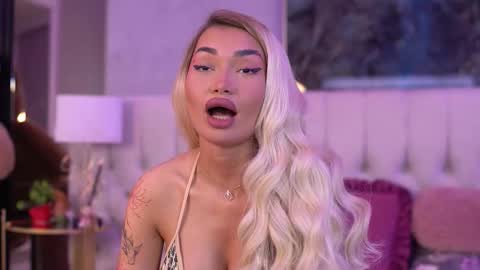 Dennise online show from 09/16/25, 06:20