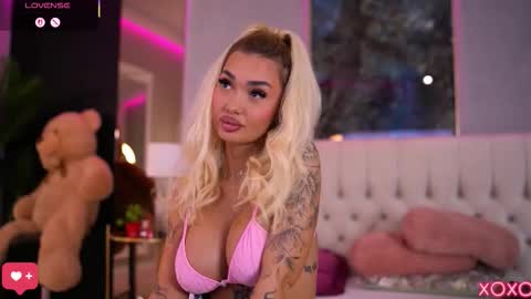 Dennise online show from 09/17/25, 06:31