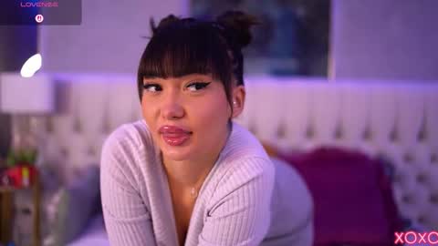 Dennise online show from 10/24/25, 06:48