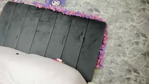selene  online show from 06/08/26, 12:49