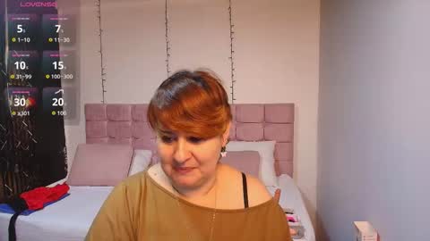 Snapshot of sasharosee_ chatting on 09/12/25, 12:16 S A S H A R O S E online show from 09/12/25, 12:16