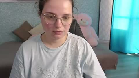 Snapshot of sashavibe chatting on 07/19/26, 03:16 Sasha online show from 07/19/26, 03:16