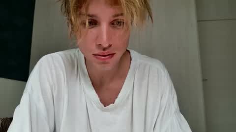 Snapshot of sashenkka chatting on 07/03/26, 01:45 Sasha -- online show from 07/03/26, 01:45