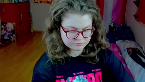 .Alexandra online show from 04/19/26, 12:04