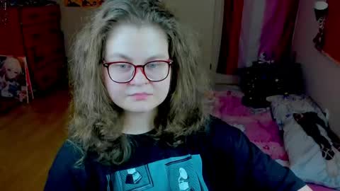 Snapshot of sashy_way chatting on 06/04/26, 09:10 .Alexandra online show from 06/04/26, 09:10