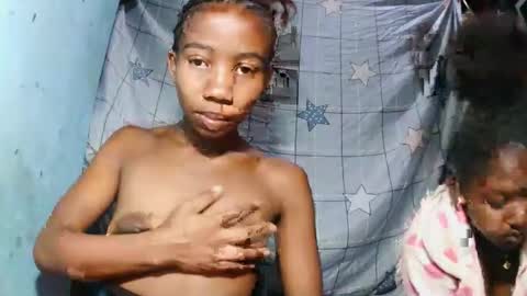 sasivia08 online show from 04/19/26, 08:02