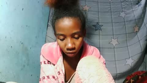 Snapshot of sasivia08 chatting on 05/05/26, 01:57 sasivia08 online show from 05/05/26, 01:57