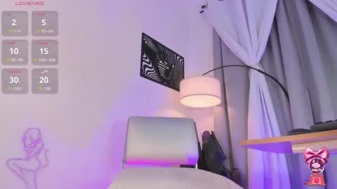 Snapshot of saskia_secret chatting on 05/16/26, 11:57 Samantha online show from 05/16/26, 11:57