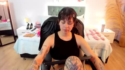 saskia_vellour online show from 03/11/26, 07:31