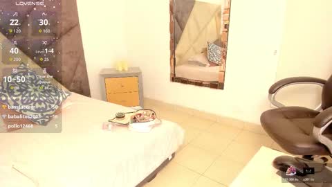 saskiagrendel online show from 11/18/25, 12:05