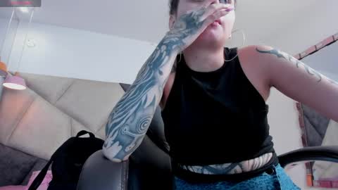 saskiagrendel online show from 04/12/26, 12:15