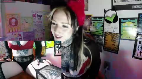 Snapshot of sassi_blondi chatting on 05/02/26, 02:55 Ivy online show from 05/02/26, 02:55