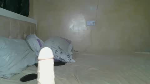 sassie_bee online show from 02/24/25, 10:36