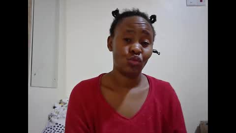 Snapshot of sassy_bella chatting on 03/10/25, 08:37 sassy_bella online show from 03/10/25, 08:37