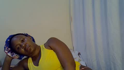 Snapshot of sassy_bella chatting on 09/14/25, 09:30 sassy_bella online show from 09/14/25, 09:30
