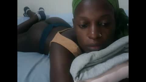 candie online show from 09/09/25, 02:22