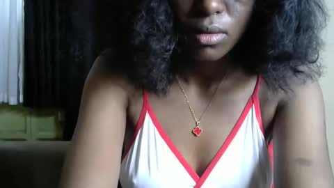 sassy_lyne online show from 12/04/25, 08:12