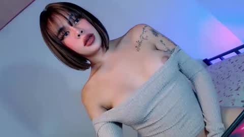 Tiffanie online show from 12/19/25, 02:07