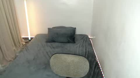 sassy_vivits online show from 04/25/26, 03:31