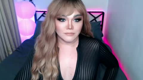 sassy_vivits online show from 06/17/26, 06:31