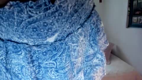 Ms. Oh   online show from 04/21/26, 06:44