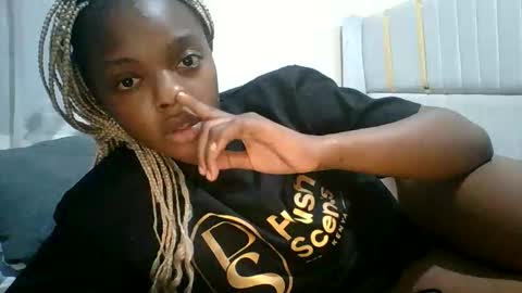 Snapshot of sassylilmama chatting on 06/08/26, 01:28 sassylilmama online show from 06/08/26, 01:28