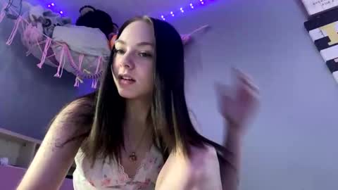 Snapshot of sassyseductive chatting on 05/05/26, 12:07 sassyseductive online show from 05/05/26, 12:07