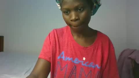 Snapshot of sassytannia chatting on 02/27/26, 12:32 sassytannia online show from 02/27/26, 12:32