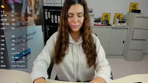 Snapshot of sassytiff chatting on 02/15/25, 11:17 sassytiff online show from 02/15/25, 11:17