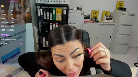 Snapshot of sassytiff chatting on 02/27/25, 01:38 sassytiff online show from 02/27/25, 01:38