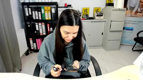 Snapshot of sassytiff chatting on 10/07/25, 10:34 sassytiff online show from 10/07/25, 10:34