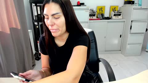 Snapshot of sassytiff chatting on 10/23/25, 11:20 sassytiff online show from 10/23/25, 11:20