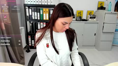 Snapshot of sassytiff chatting on 11/24/25, 10:48 sassytiff online show from 11/24/25, 10:48