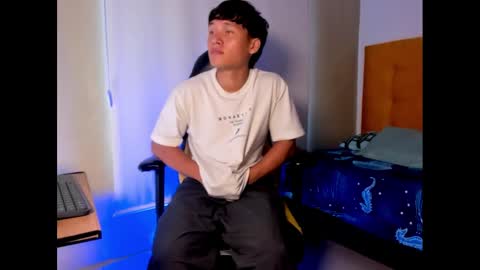 Evans Williams online show from 02/03/25, 07:52