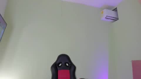 Evans Williams online show from 02/20/25, 08:14