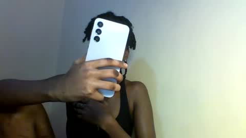 Snapshot of sasy_tina chatting on 02/03/26, 01:04 Tina online show from 02/03/26, 01:04