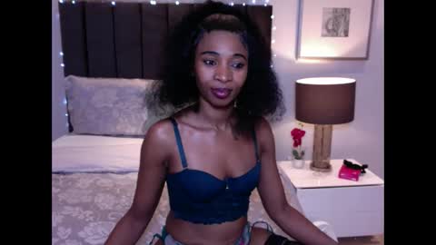Snapshot of sasyylissaa chatting on 05/04/26, 11:01 sasyylissaa online show from 05/04/26, 11:01