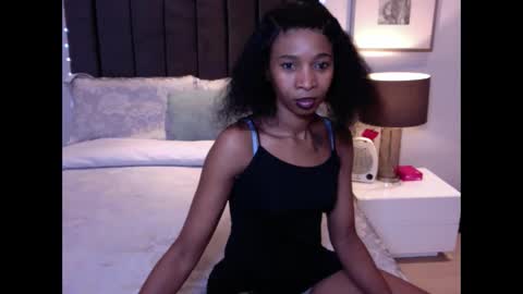 Snapshot of sasyylissaa chatting on 05/05/26, 12:02 sasyylissaa online show from 05/05/26, 12:02