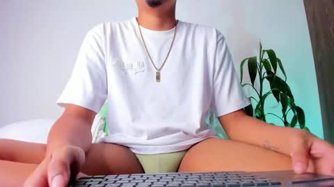     online show from 12/23/25, 06:44