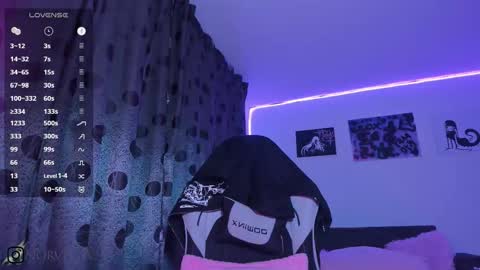 Snapshot of satanbabee_ chatting on 11/05/25, 11:16 im expecting 300 thumbs up on my altar online show from 11/05/25, 11:16