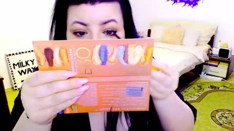 Snapshot of satans_guitar chatting on 12/05/24, 03:59 Queen Of The Damned online show from 12/05/24, 03:59