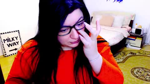 Snapshot of satans_guitar chatting on 12/08/24, 03:21 Queen Of The Damned online show from 12/08/24, 03:21