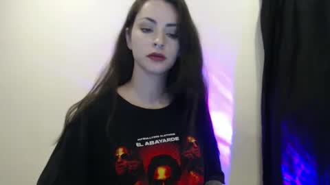 Snapshot of satansbabenia_v chatting on 02/21/25, 02:50 Nia online show from 02/21/25, 02:50