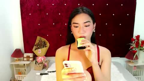 Sasha online show from 10/05/25, 12:14