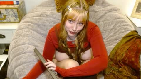 Snapshot of satrinarose chatting on 11/15/25, 08:16 Rose online show from 11/15/25, 08:16